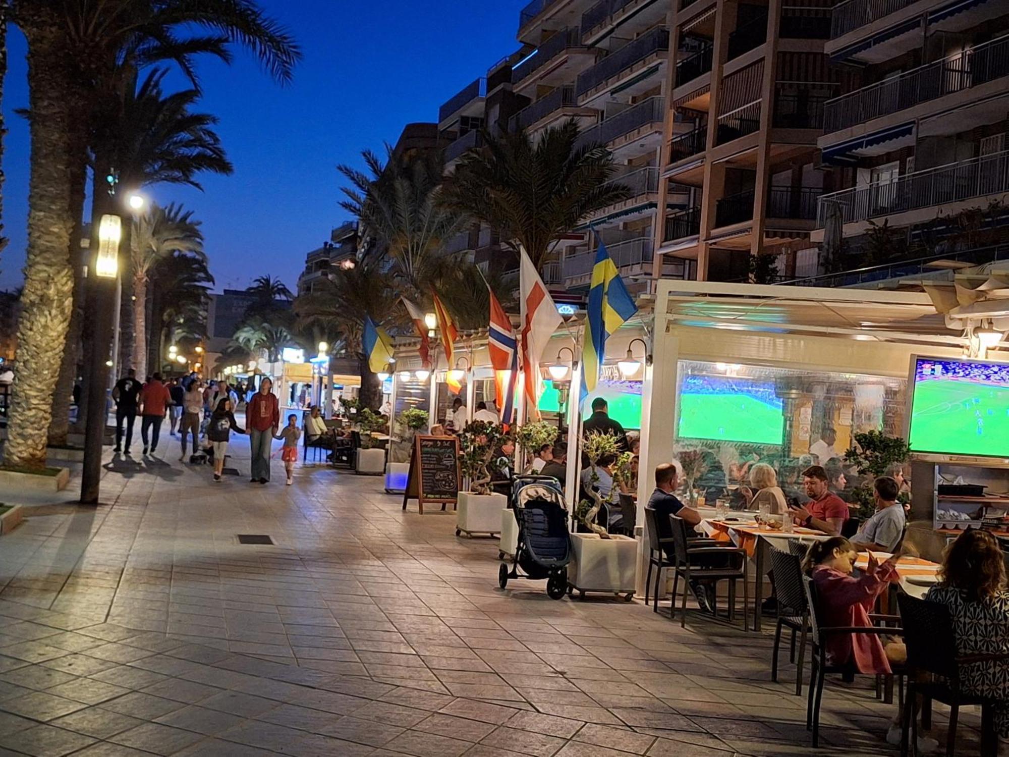 Apartamento 1A Linea Anri Torrevieja Exteriör bild