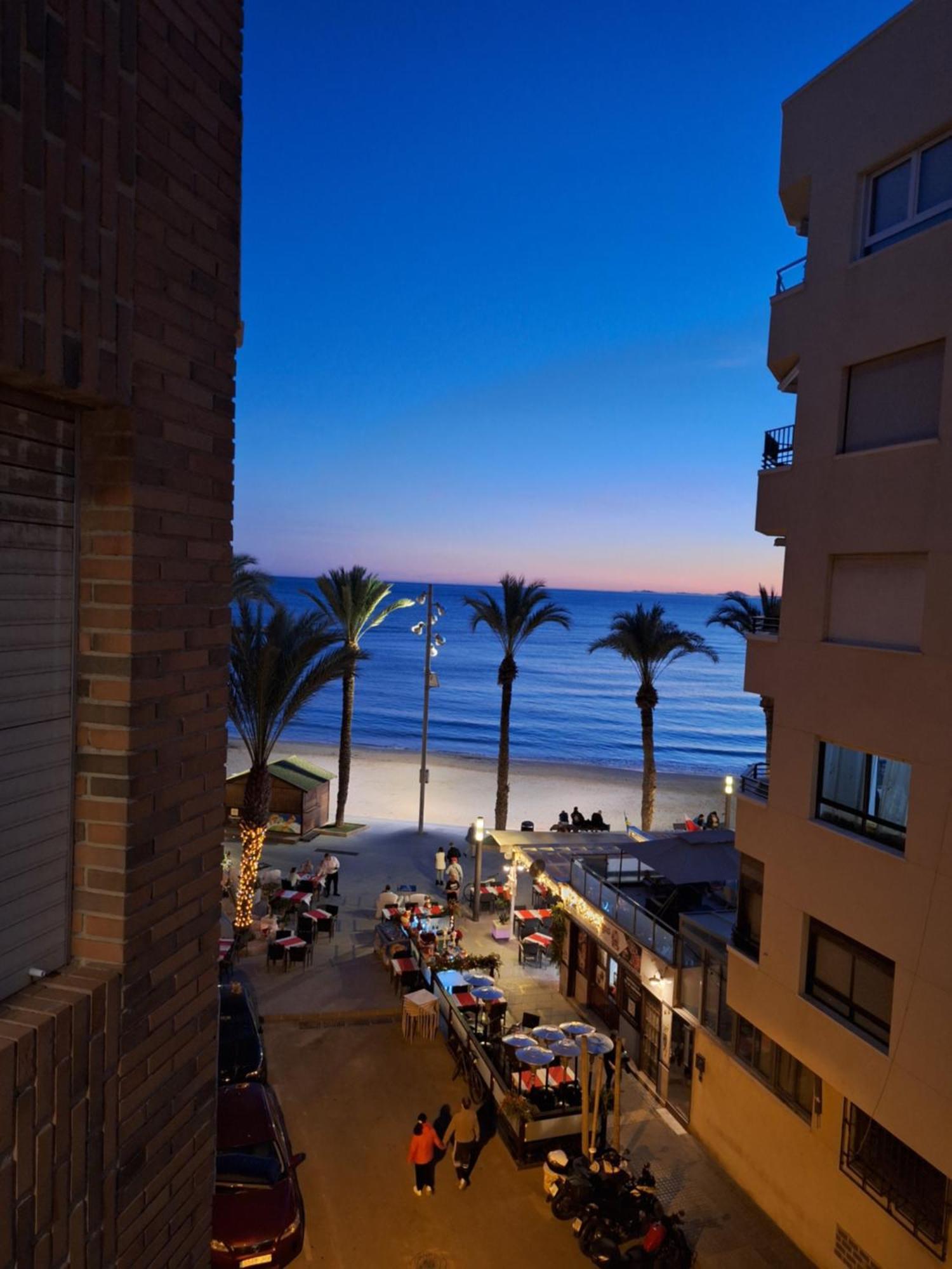 Apartamento 1A Linea Anri Torrevieja Exteriör bild